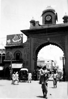 Bombay 1945 by Harry Turner