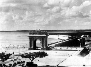 Bombay 1945 by Harry Turner