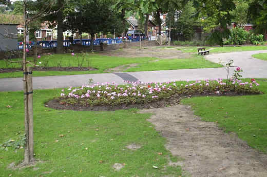 The trenches in the park 2007/08/29